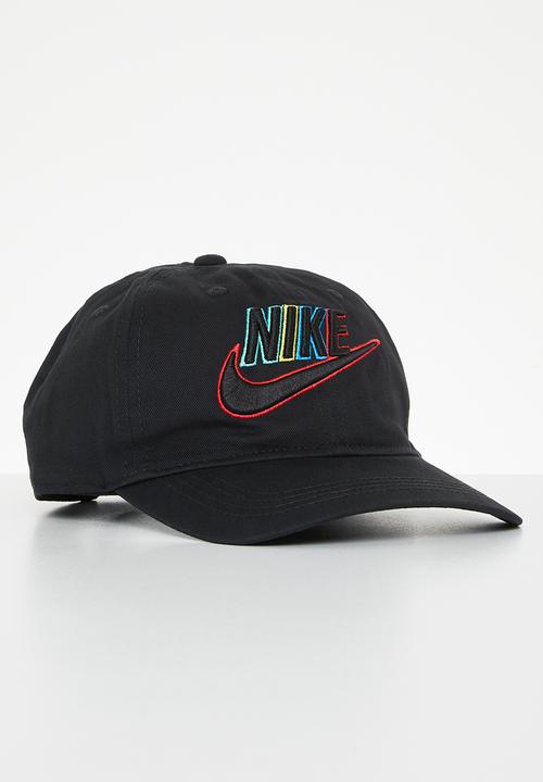 Nike - Nan futura outline curve brim - black