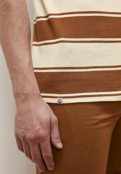 Lark & Crosse - Londi regular fit striped golfer - brown & ecru