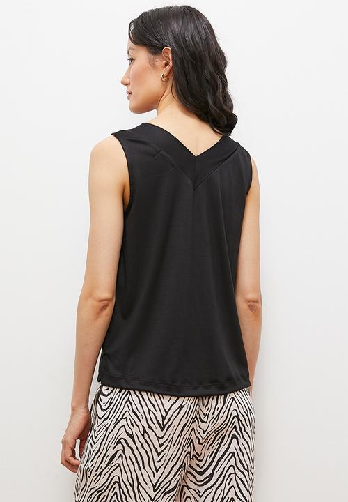 edit - V-neck relaxed vest - black