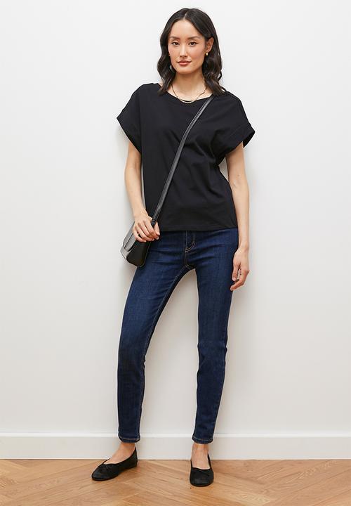 edit - Scoop back easy top - black