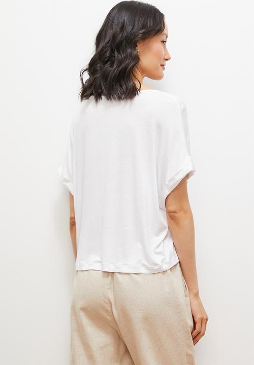edit - V-neck ladder lace top - white 