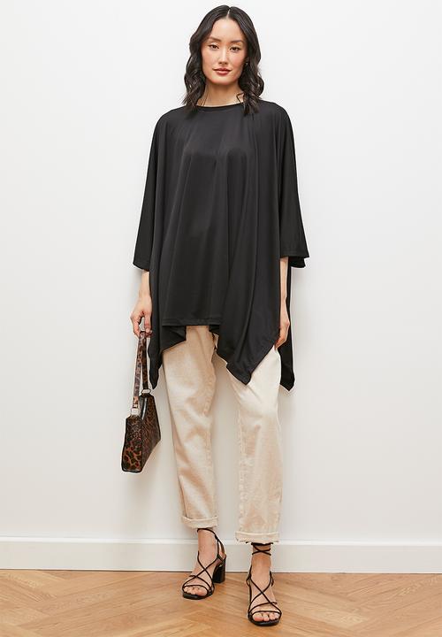 edit - Moderate oversized top - black