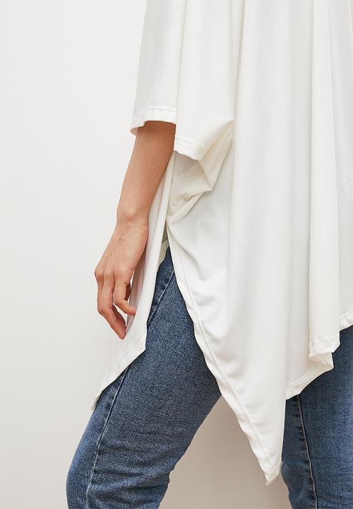 edit - Moderate oversized top - white