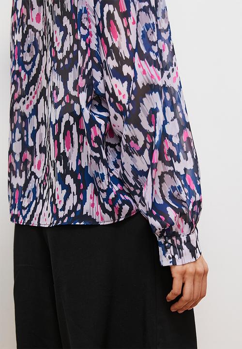 edit - Raglan keyhole detail balloon sleeve blouse - paisley