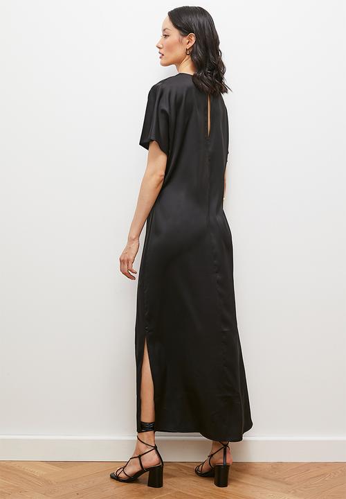 edit - Grown on sleeve satin maxi - black