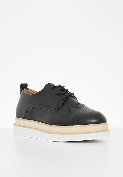 Madison® - Maya 2 platform brogue - black