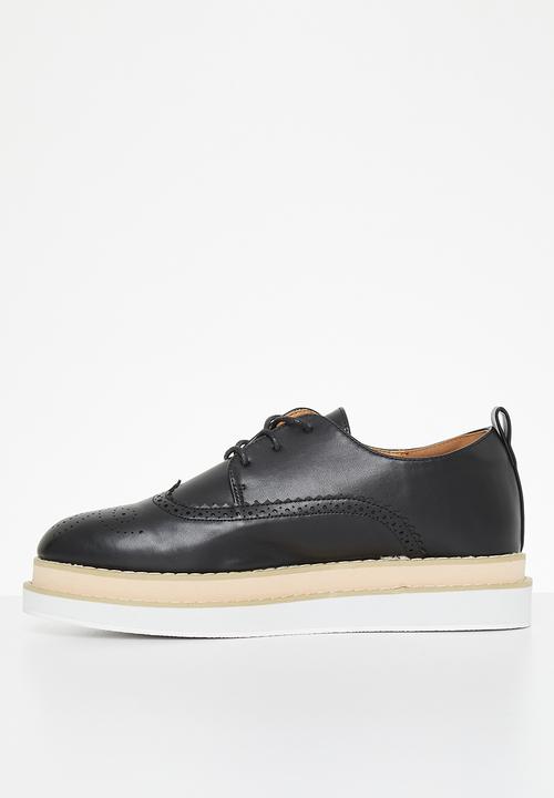 Madison® - Maya 2 platform brogue - black