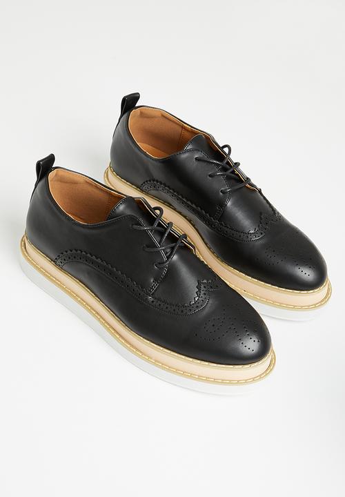 Madison® - Maya 2 platform brogue - black