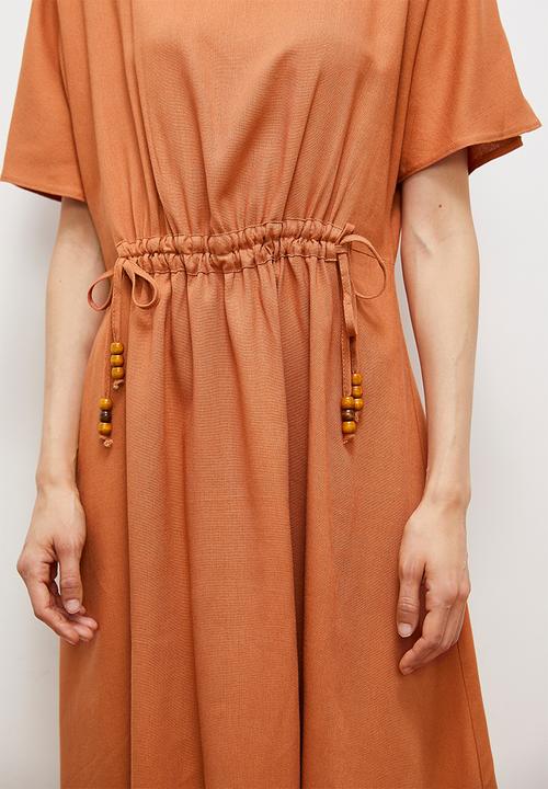 edit - Drawstring detail kaftan dress with bodice detail - clay