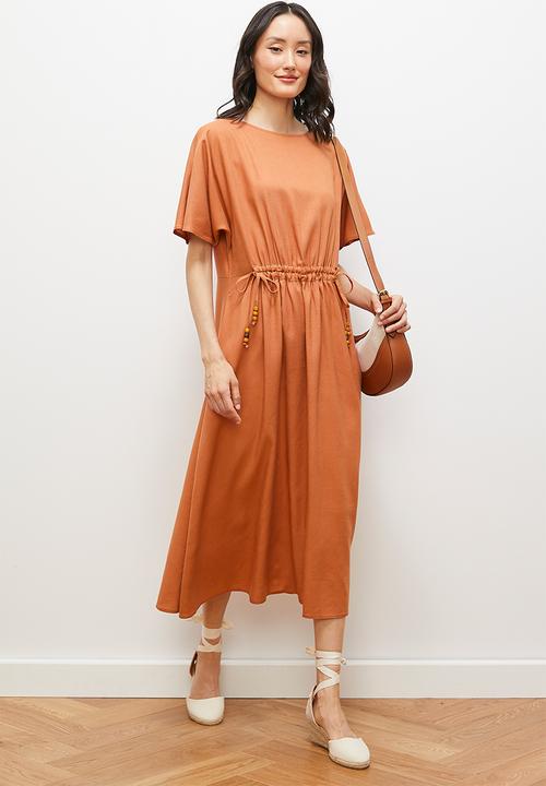 edit - Drawstring detail kaftan dress with bodice detail - clay