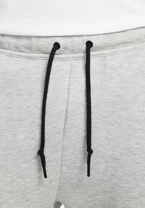 Nike - NSW Tech Fleece slim fit joggers - grey