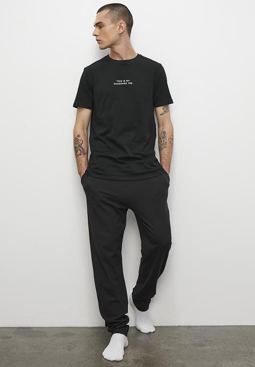 Superbalist - Hangover sleep tee - black