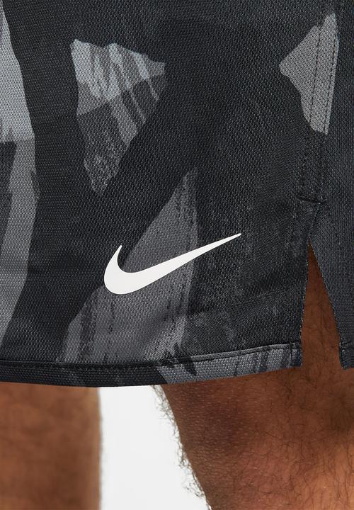 Nike - Dri-Fit Totality 9" camo shorts - black/grey 