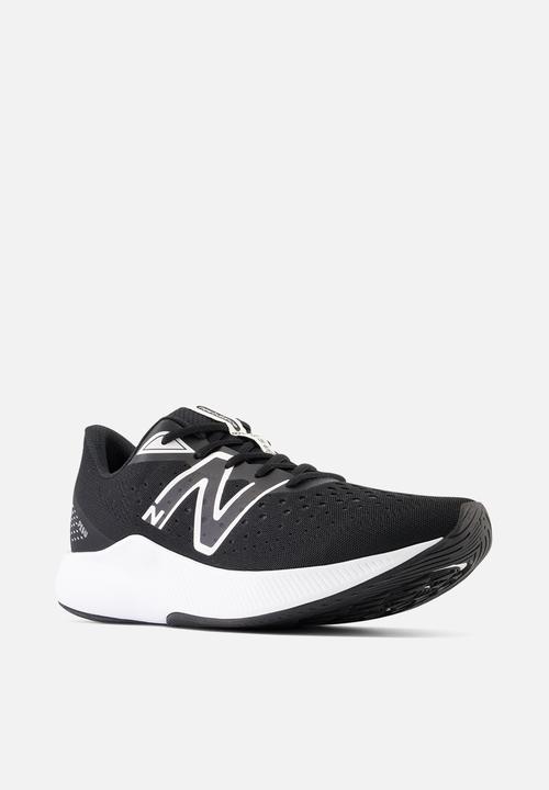 New Balance  - Dynasoft Pesu v2 