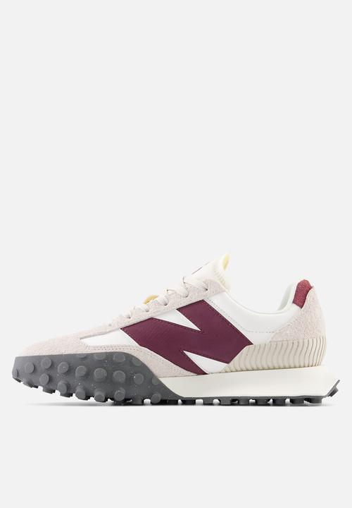New Balance  - XC72 Familiar Ground 