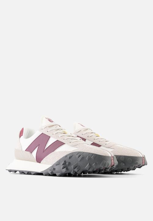 New Balance  - XC72 Familiar Ground 