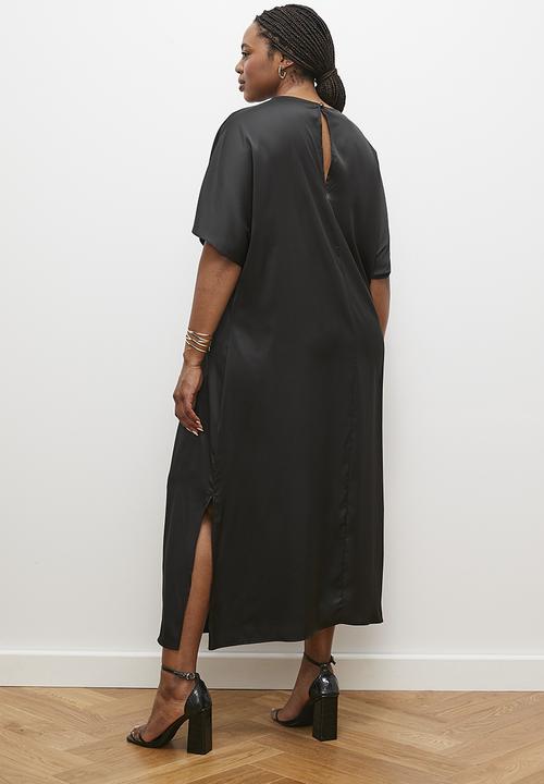 edit - Grown on sleeve satin maxi - black