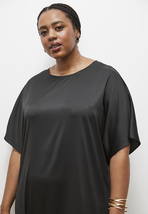 edit - Grown on sleeve satin maxi - black
