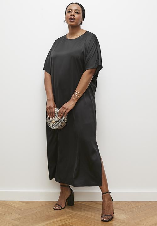 edit - Grown on sleeve satin maxi - black