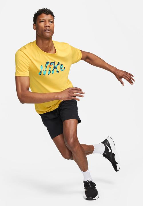 Nike - Dri-Fit dye 1 t-shirt - yellow 