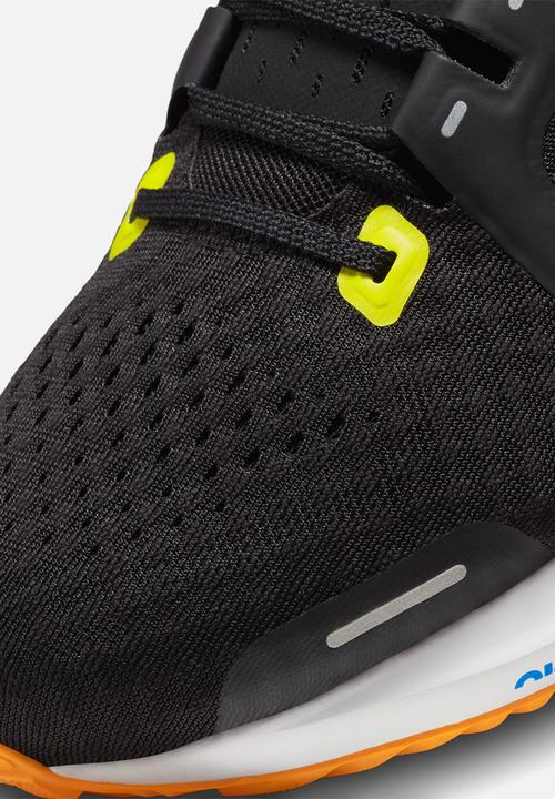 Nike - Nike air zoom vomero 16