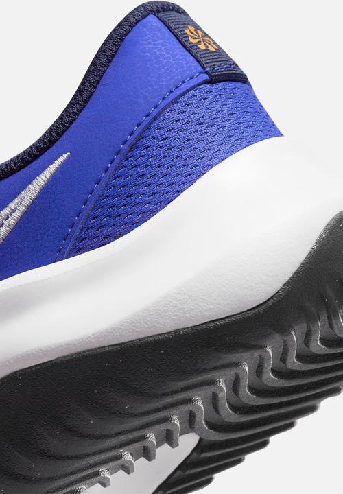 Nike - Nike legend essential 3 next nature