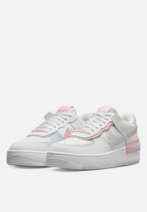 Nike - Air Force 1 shadow