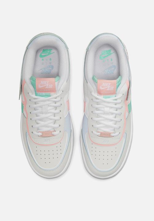 Nike - Air Force 1 shadow