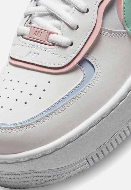 Nike - Air Force 1 shadow