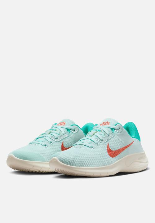 Nike - Nike experience run 11 next nature