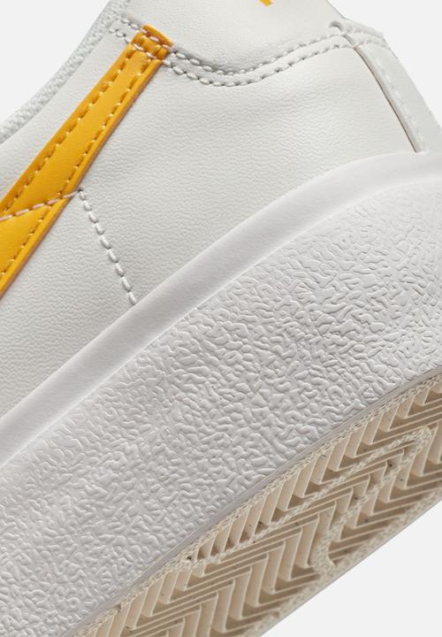 Nike - Blazer Low Platform