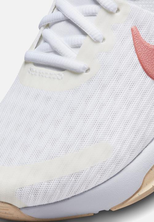 Nike - Nike Zoom Bella 6 PRM