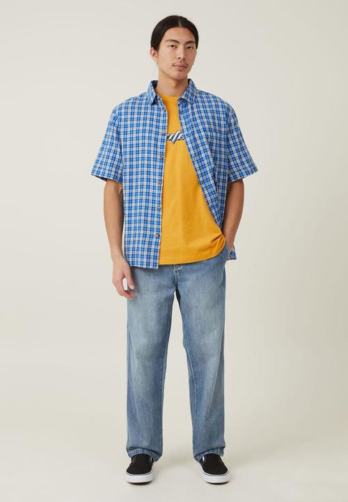 Cotton On - Loose fit art t-shirt - aged tellow / route 777