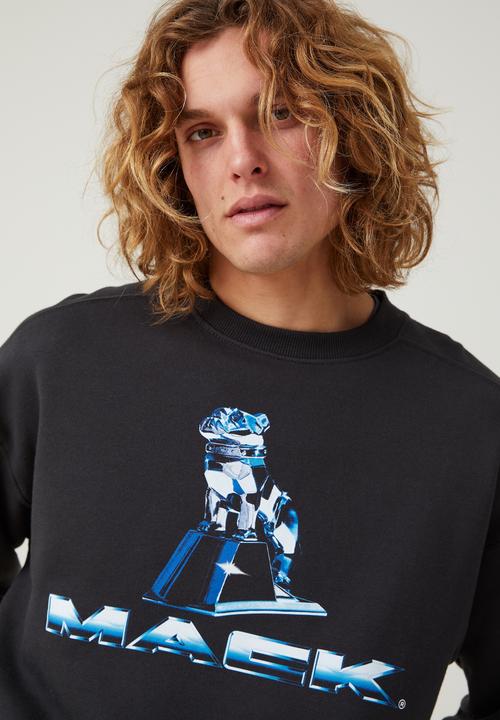 Cotton On - Mack trucks oversized sweater - lcn mac washed black/bulldog logo
