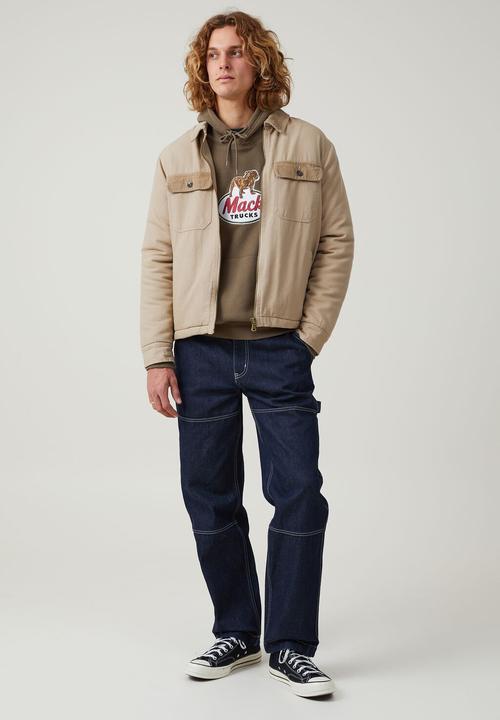 Cotton On - Mack trucks oversized hoodie - lcn mac mud green / bulldog logo