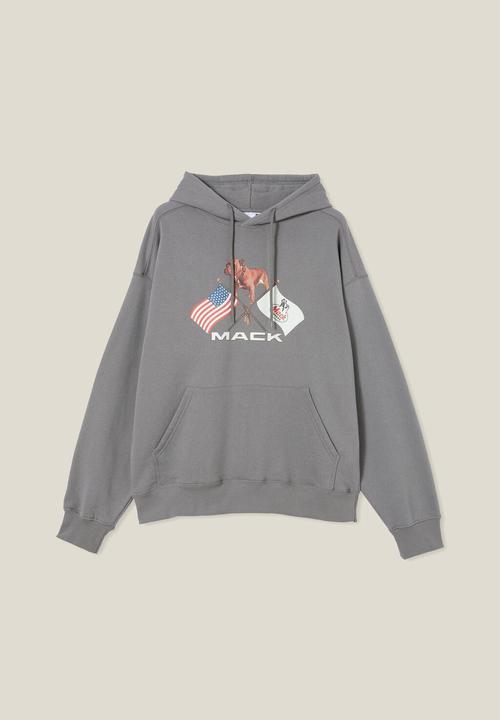 Cotton On - Mack trucks oversized hoodie - lcn mac slate stone / crossed flags