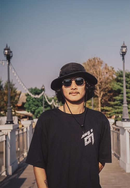 CHPO - Ian - gold & green