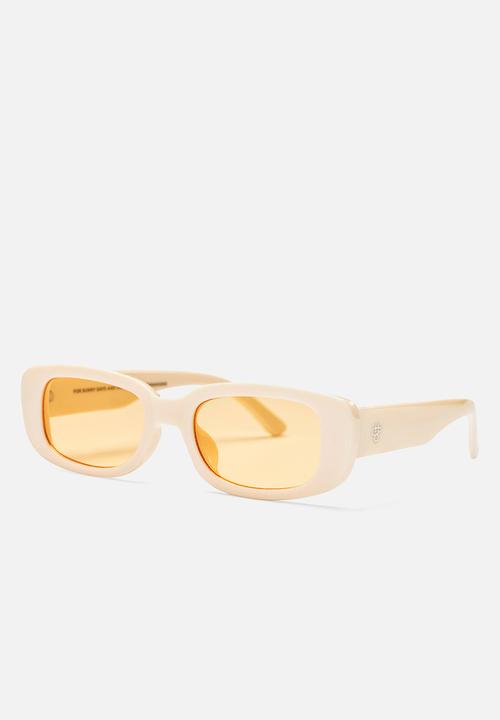 CHPO - Nicole - cream & orange