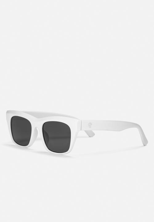 CHPO - Guelas - white & black