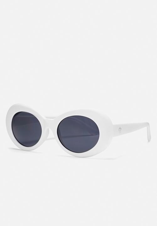 CHPO - Frances - white & black