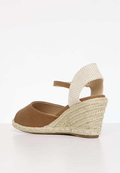 Miss Black - Jojo 2 wedge heel - neutral