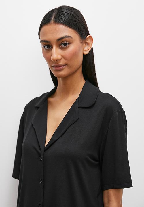 Superbalist - Viscose knit short sleeve button down short set - black