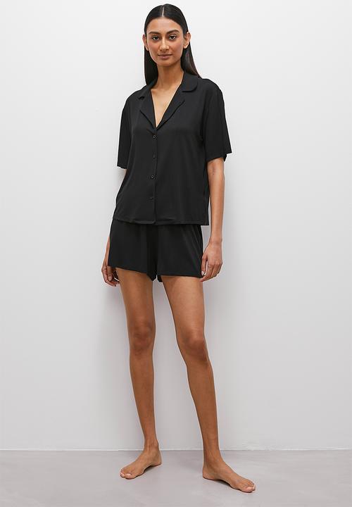 Superbalist - Viscose knit short sleeve button down short set - black