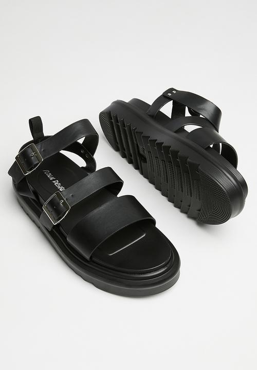 Public Desire - Macy chunky buckle sandal - black