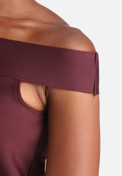 Vero Moda - Sandy Fancy Off-Shoulder Top