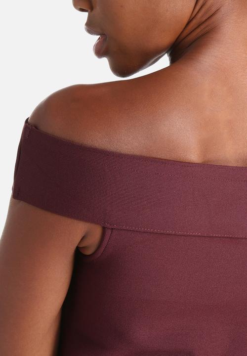 Vero Moda - Sandy Fancy Off-Shoulder Top