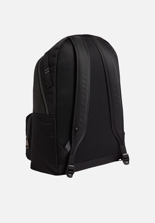 Calvin Klein - Ultralight campus bp43 nylon - black