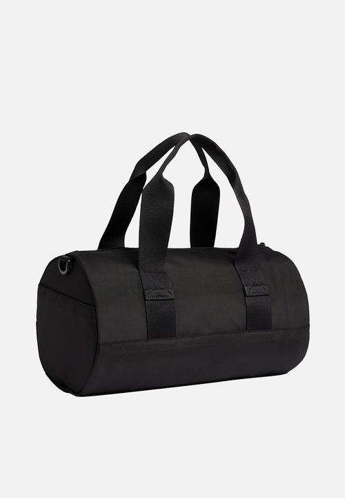 Calvin Klein - Sport essentials duffle38 gr - black & overcast grey print