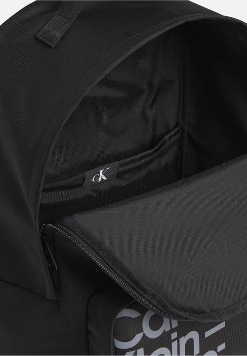 Calvin Klein - Sport essentials campus bp44 gr - black & overcast grey print