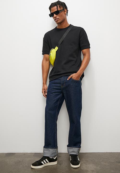 STYLE REPUBLIC - Boxy cuff hem crew neck tee - black